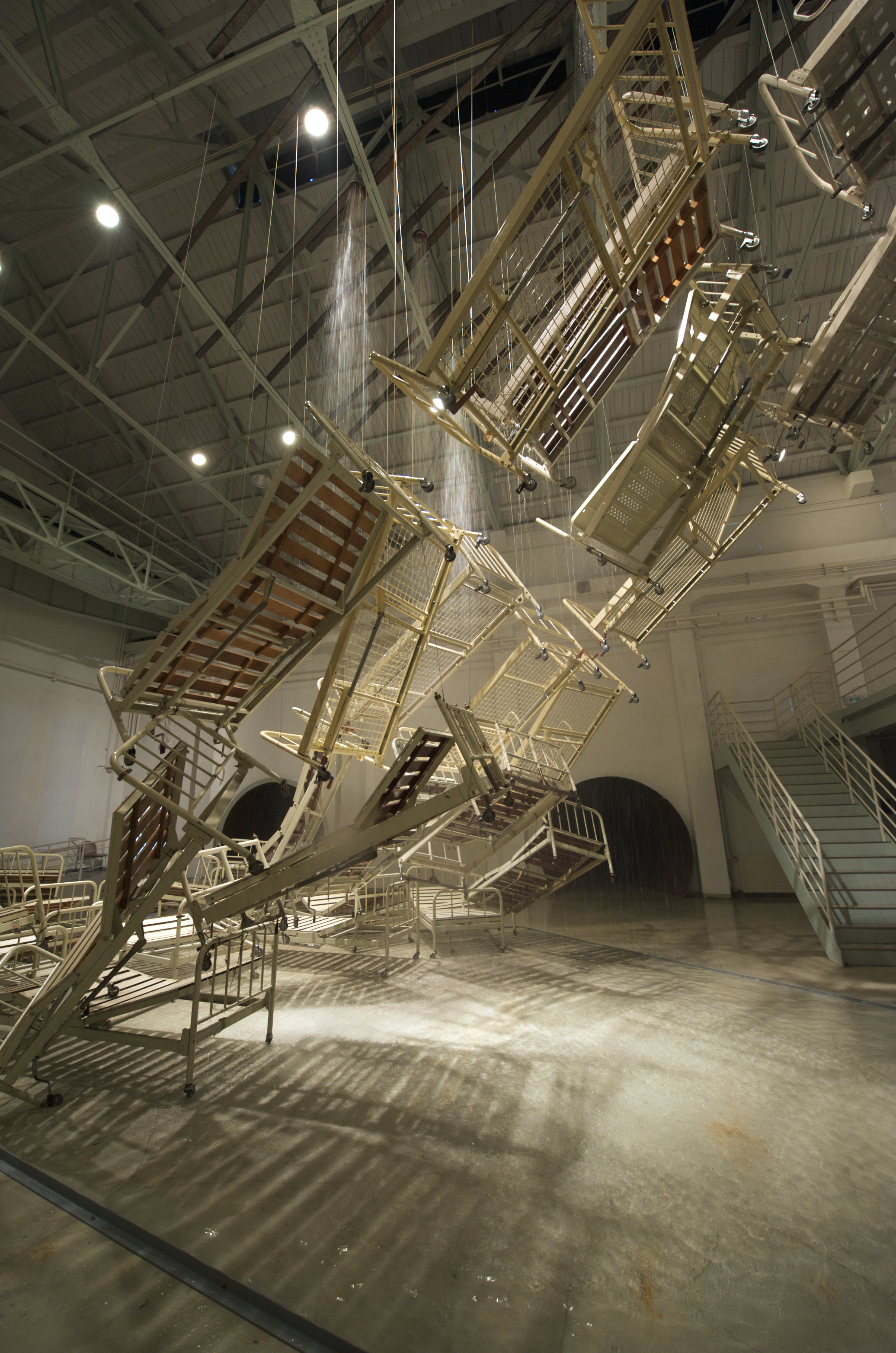 CHIHARU SHIOTA–塩田千春